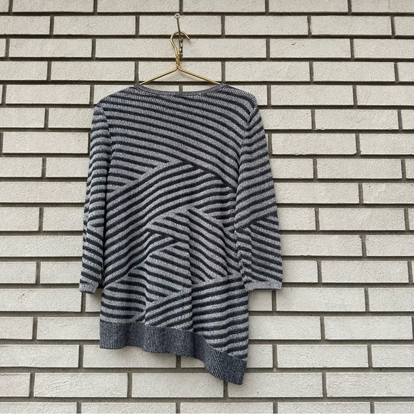 Chico’s Gray Mingle Splice Scoopneck Pullover Knit Sweater - Picture 7 of 9